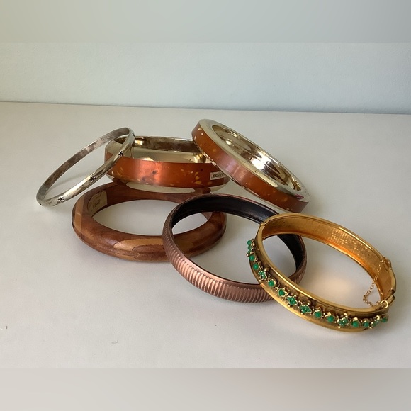 NWOT Solid Copper ribbed ottoman bangle bracelet - Picture 6 of 6